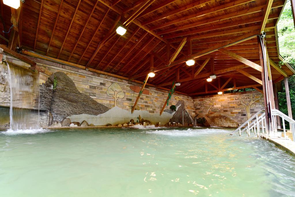 Jenq Yang Hotspring Hotel 런아이 외부 사진