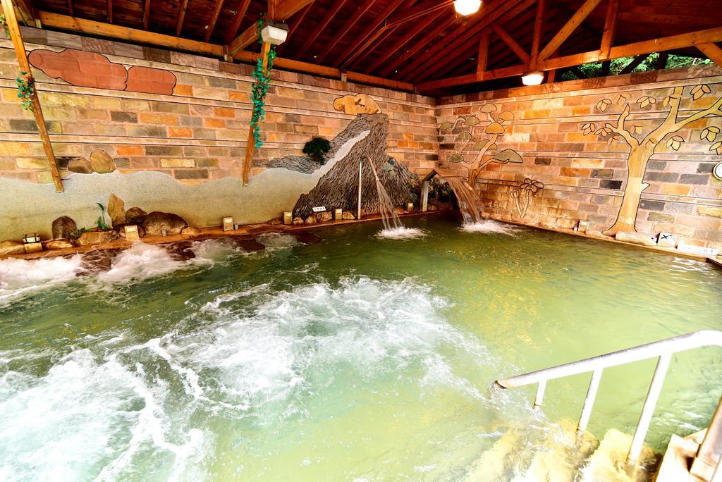 Jenq Yang Hotspring Hotel 런아이 외부 사진